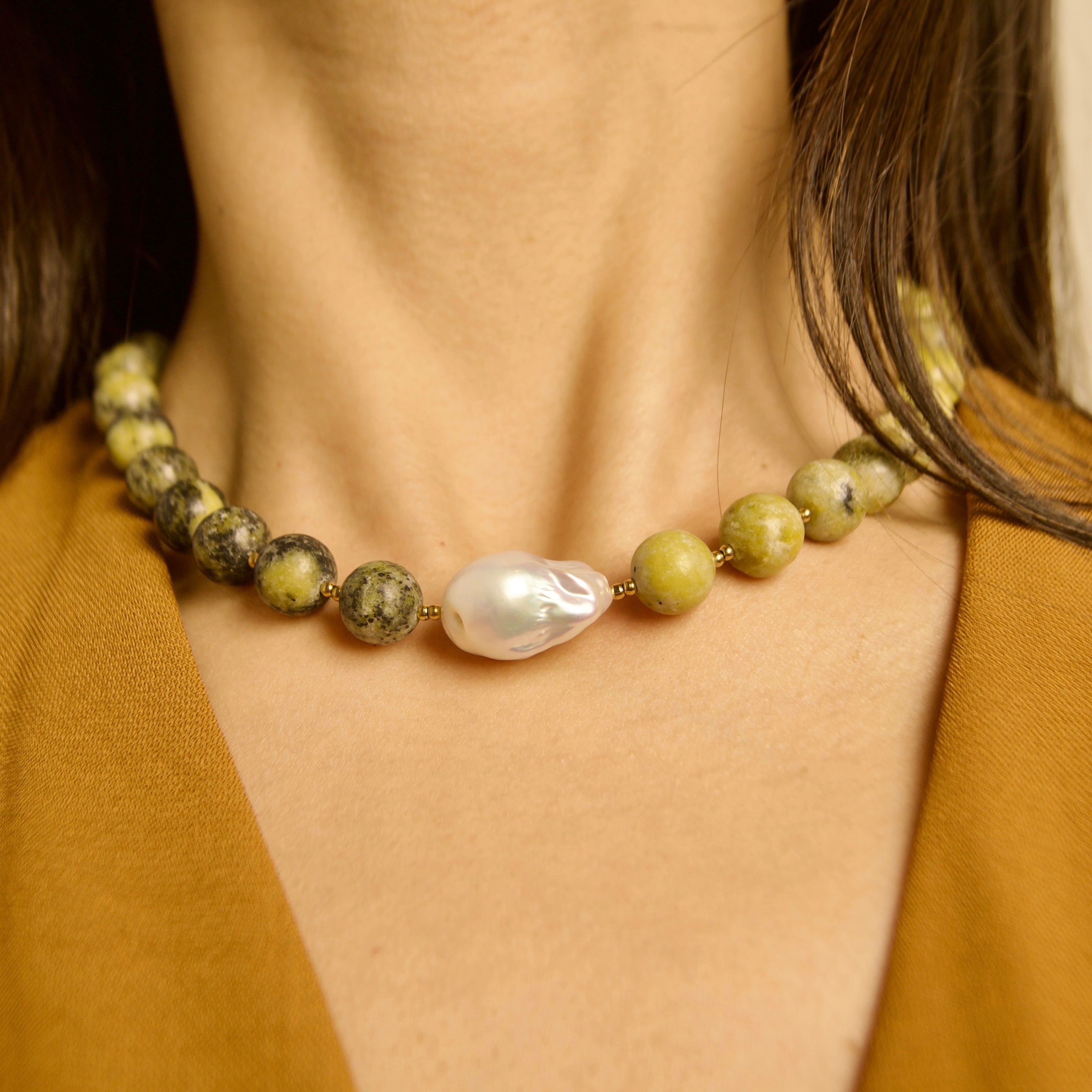 SARIRI NECKLACE